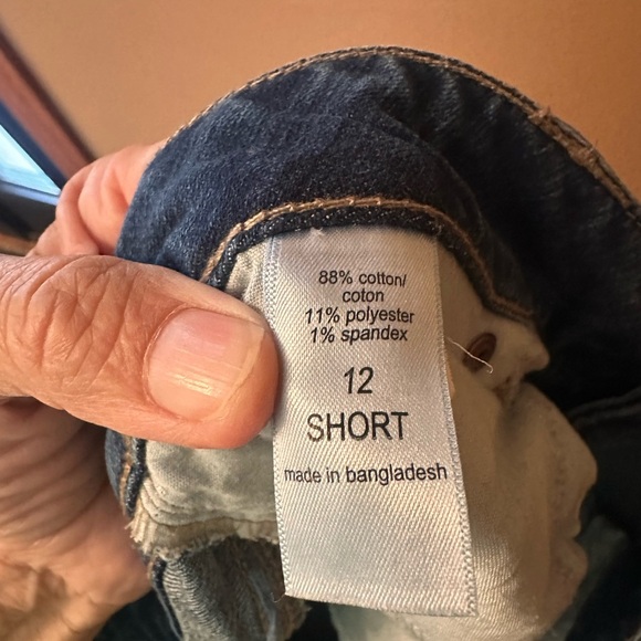 Maurice’s Classic Mid Rise Flared Jeans - Picture 4 of 4